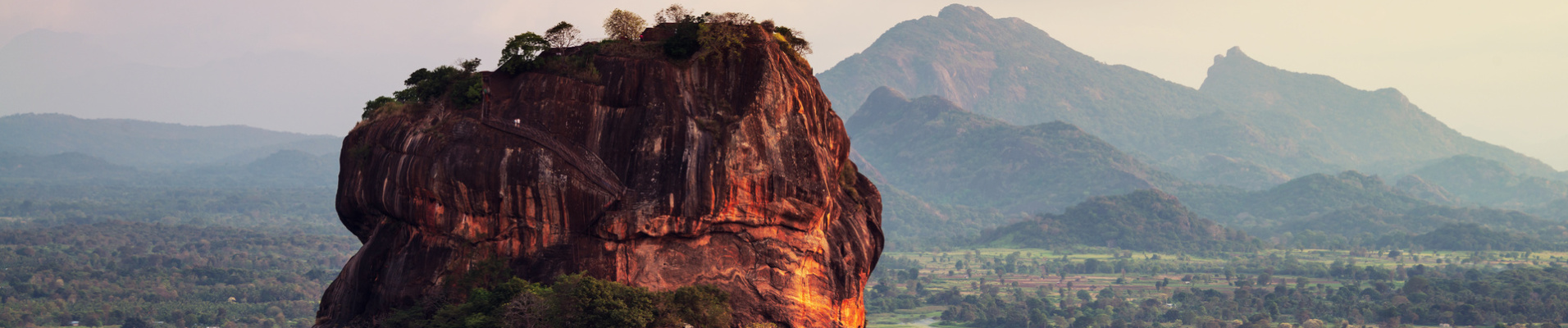 rocher sigiriya sri lanka