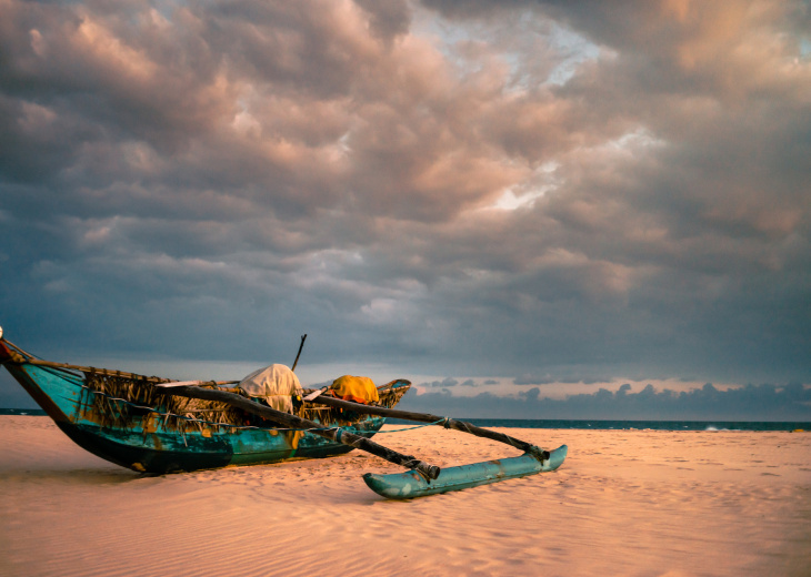 bateau sunset negombo plage