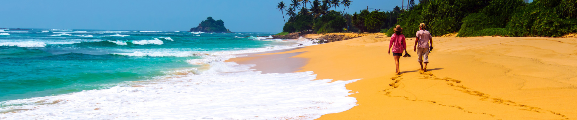 couple plage sri lanka palmiers