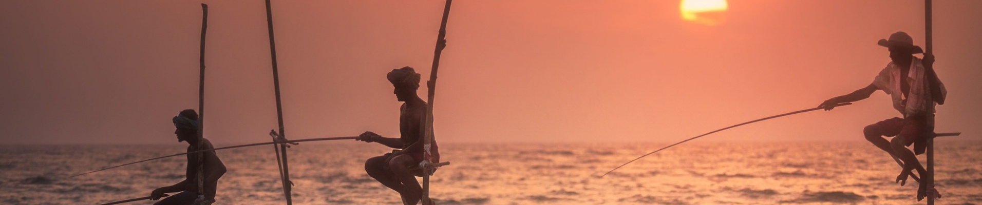 Pêcheurs au coucher de soleil à Negombo