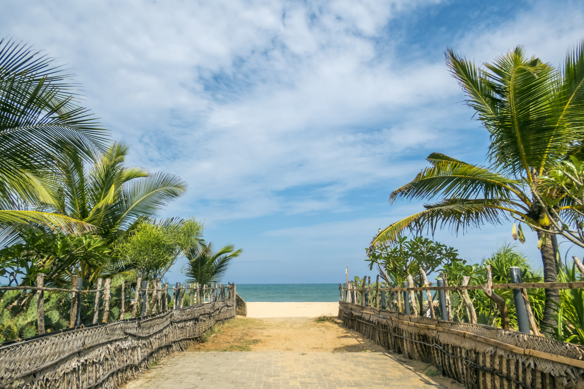 PLAGE ARUGAM BAY